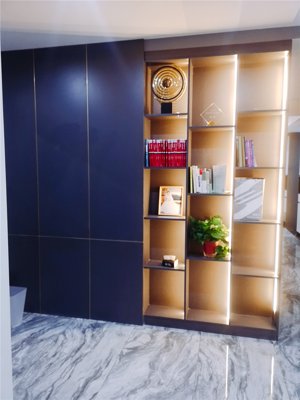 e3a81ad2440084572e01b2235c6f6dd